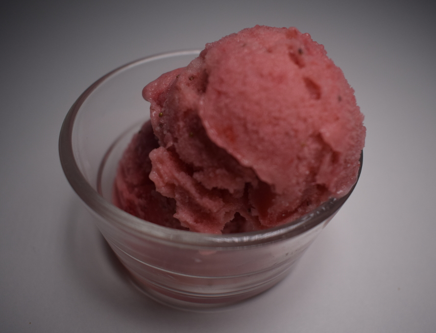 Helado casero de plátano y fresa